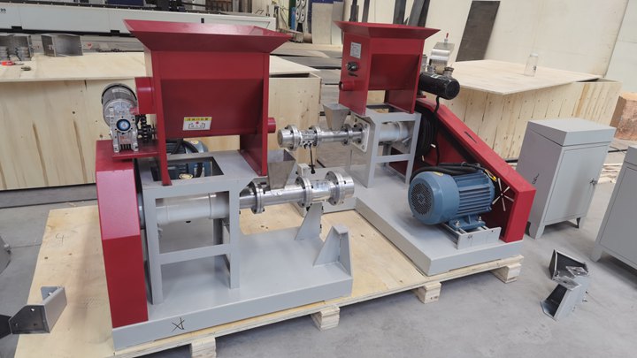 <h3>dry-type-largemouthdry type Largemouth Bass twin screw extruder machine in Zambia</h3>
